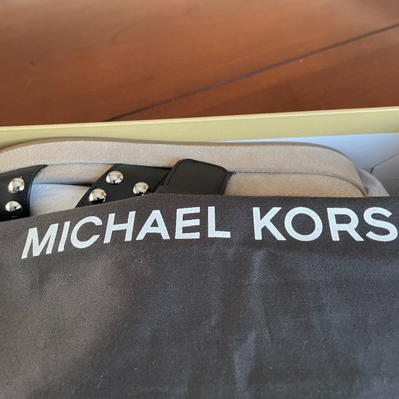 Michael Kors Ansel Sandal Size 7 - Picture 5 of 7